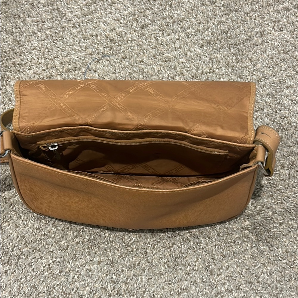 Vintage Longchamp Tan Crossbody Bag with Adjustable Strap - Picture 11 of 16